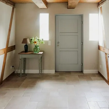 Ferienhaus Secluded With Garden Iden