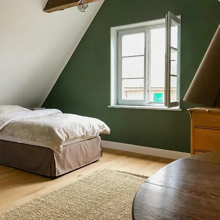 Secluded With Garden Ferienhaus *