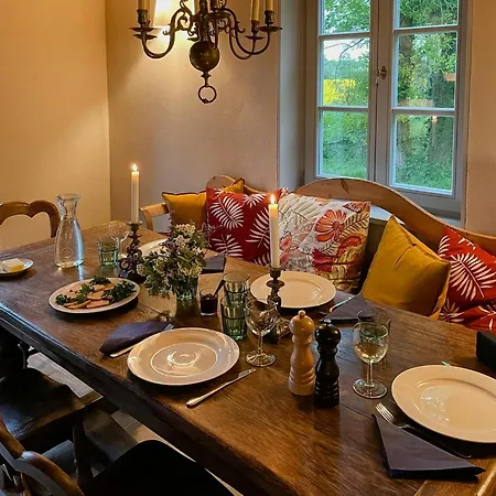 Ferienhaus Secluded With Garden *