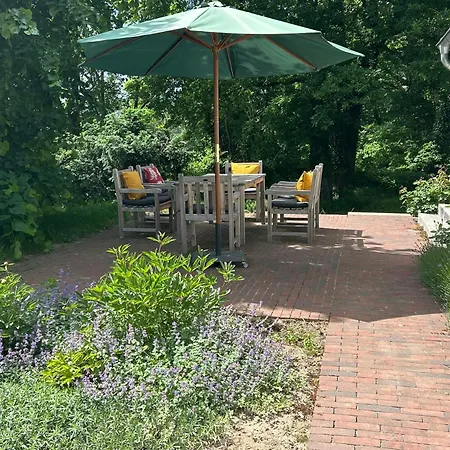 Holiday home Secluded With Garden Iden