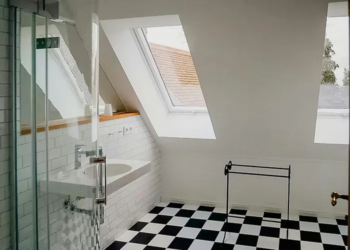 Holiday home Secluded With Garden *