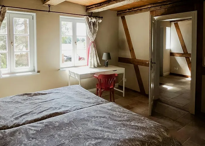 Secluded With Garden * Iden