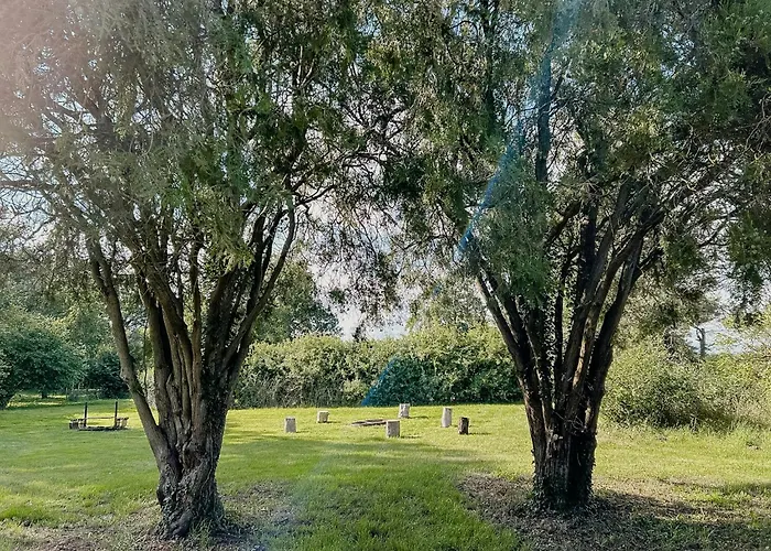 Holiday home Secluded With Garden